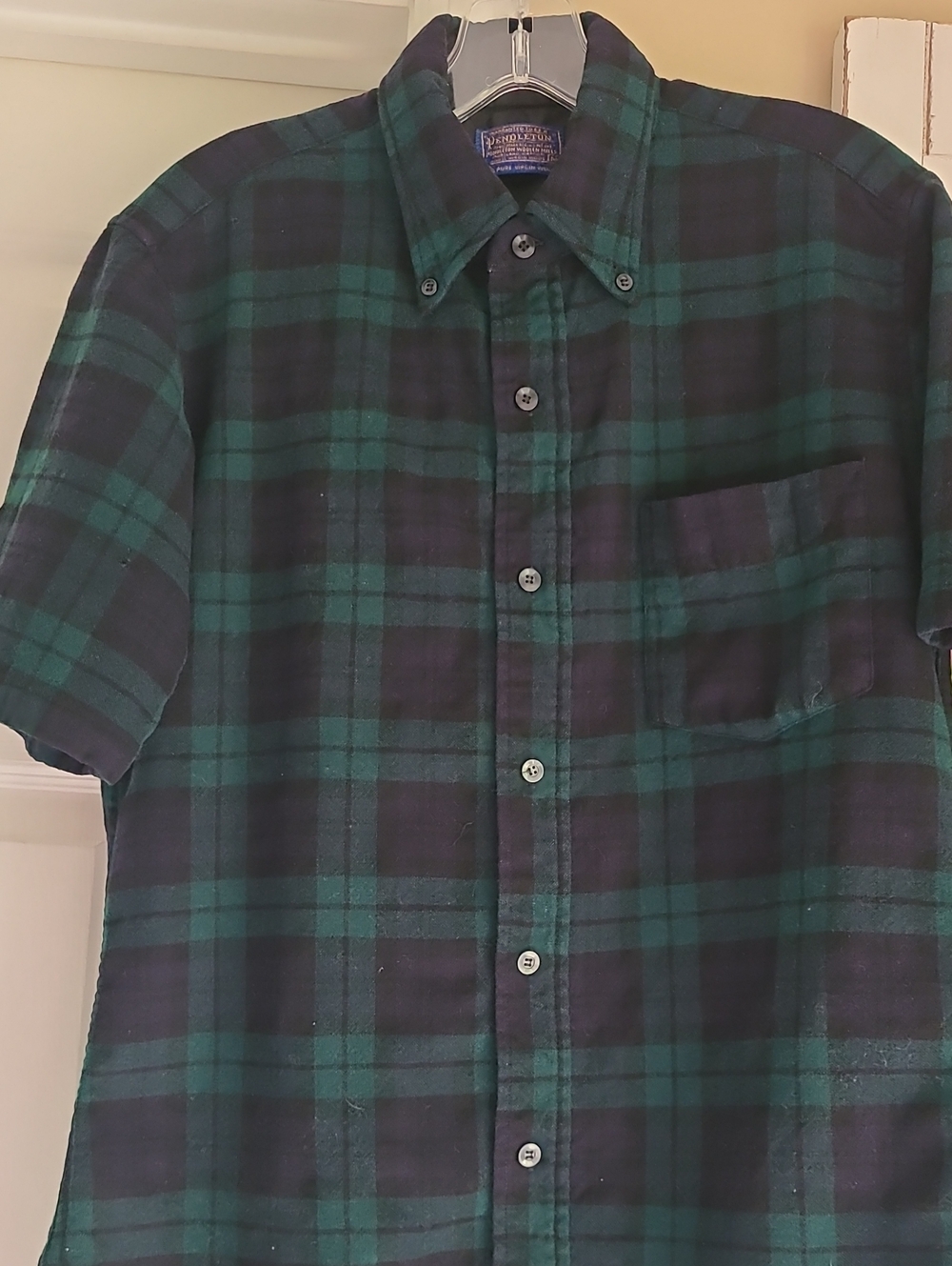 Vintage Pendleton Mens Virgin Wool Blue Green Plaid Short Sleeve Shirt sz Med.